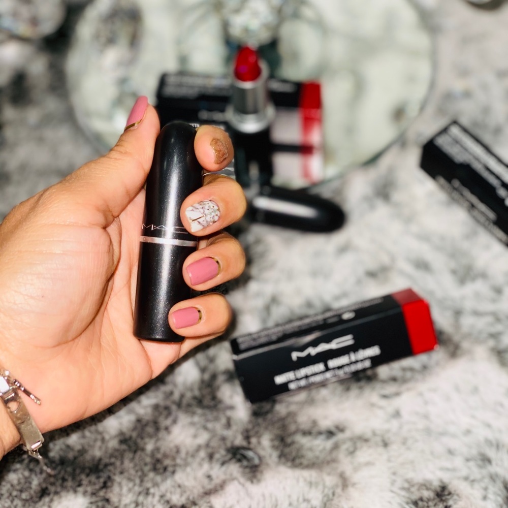 MAC LIPSTICK - Picture 6 of 12